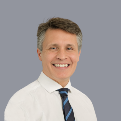 Agenda con el Dr. Enrique Cifuentes, especialista en Traumatología y Ortopedia en Vitacura y Santiago. Diagnóstico y tratamiento de lesiones óseas y articulares.